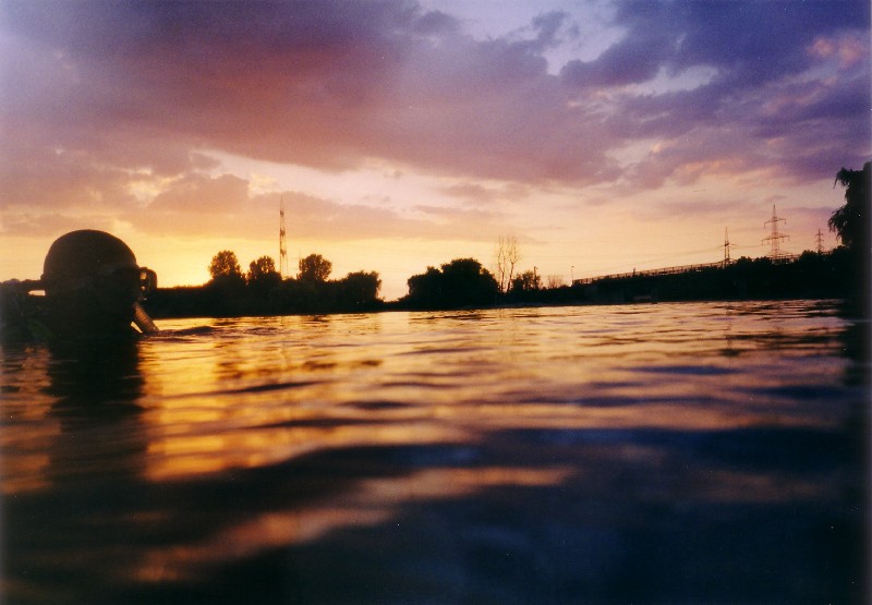 Fühlinger See - Bootshaus, Dämmerung